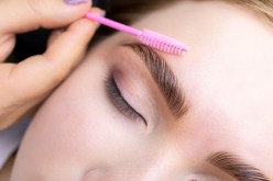 The Dos and Don’ts of DIY Eyebrow Shaping at Home for Flawless Results